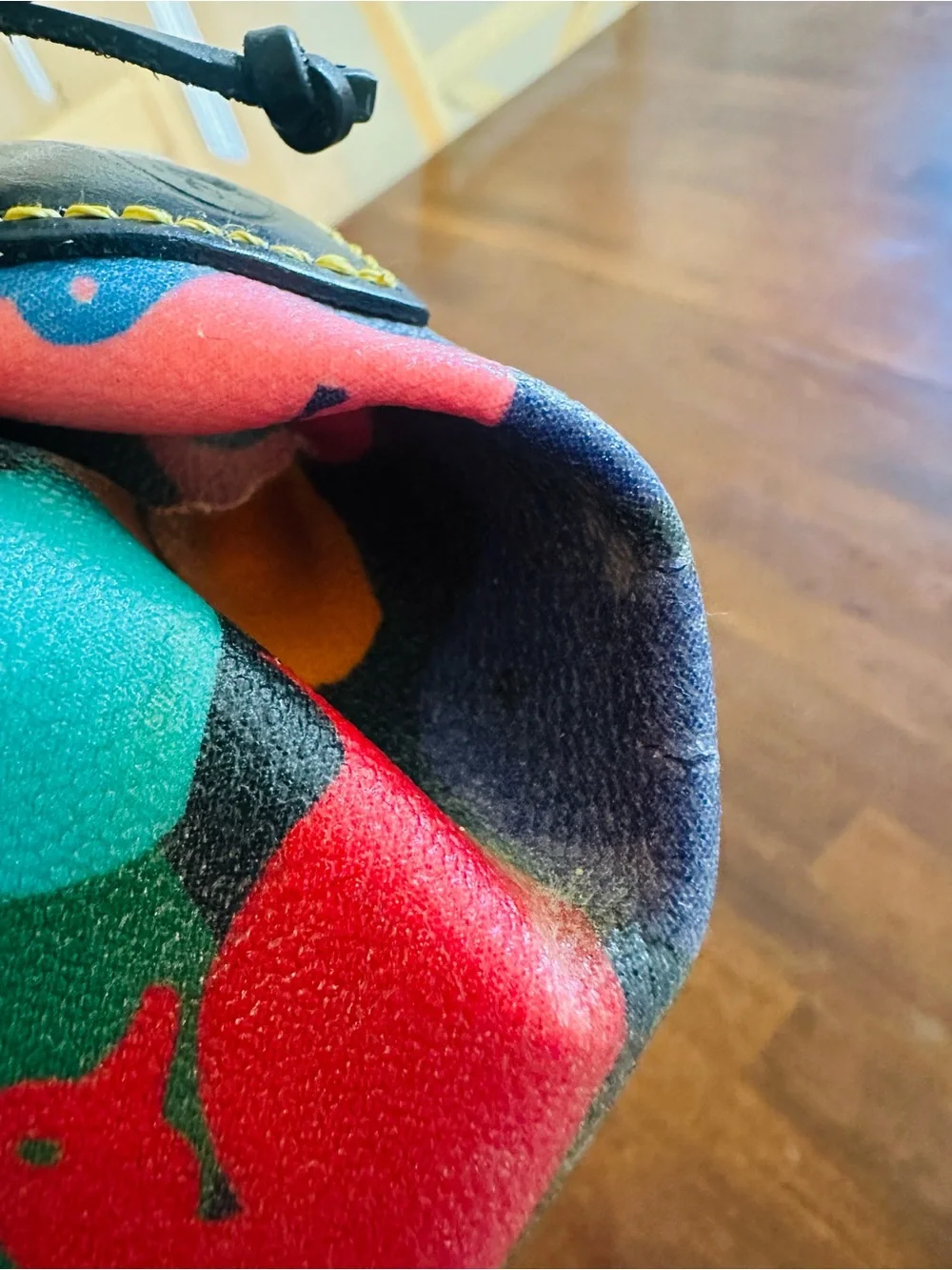 VTG Dooney & Bourke Wonder Ducks Satchel Bag- Rare Y2K Rainbow